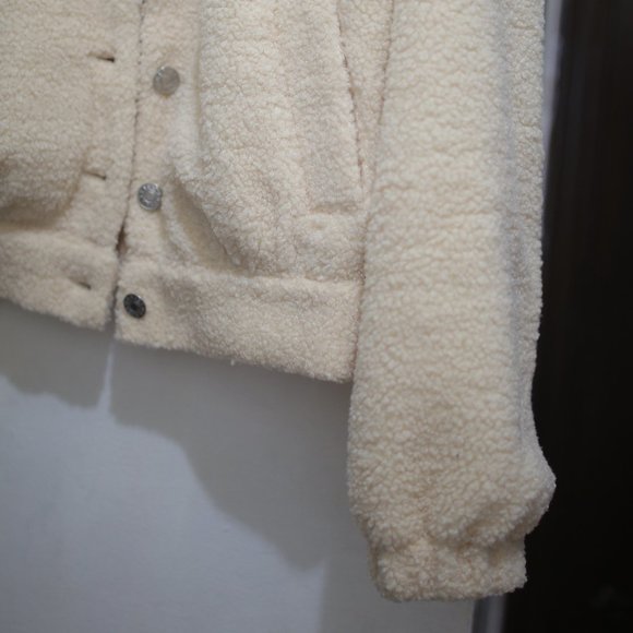 NWT Sherpa Vanilla Jacket Doll's KIll brand. - Picture 3 of 11